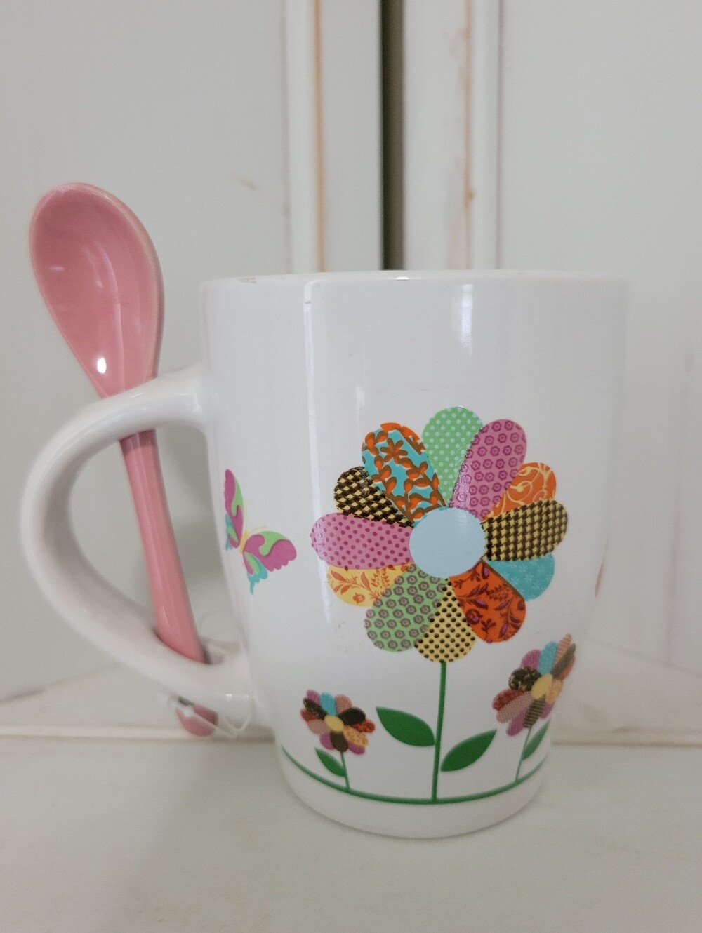 Trisa Patchwork Flower Butterfly Mug